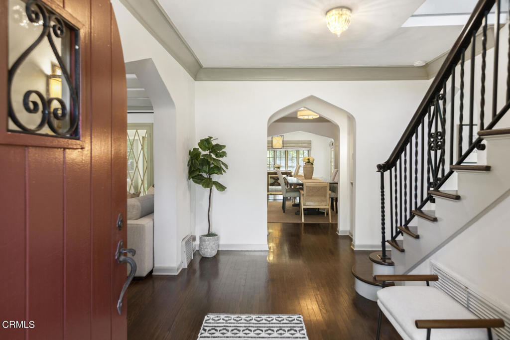 1206 E Mendocino Street