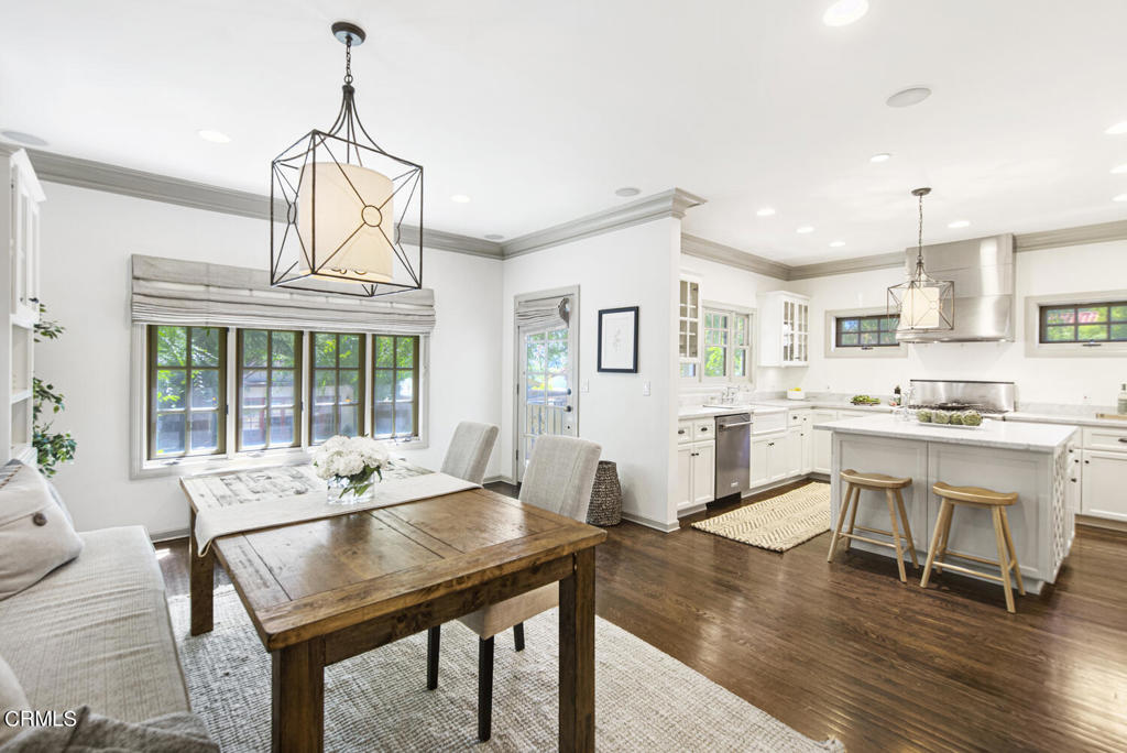 1206 E Mendocino Street