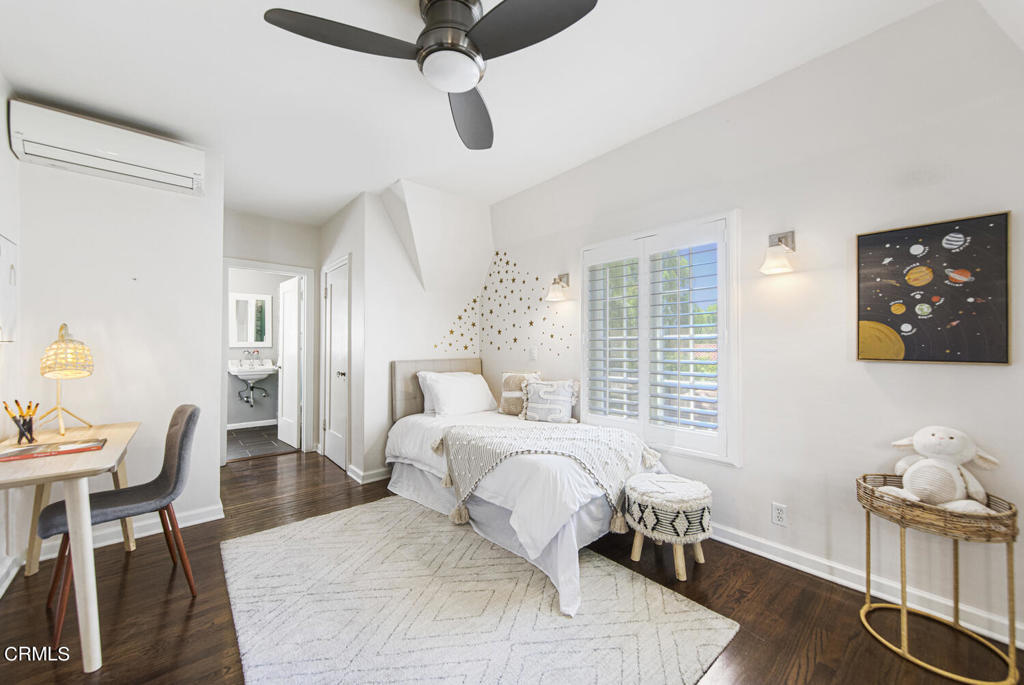 1206 E Mendocino Street