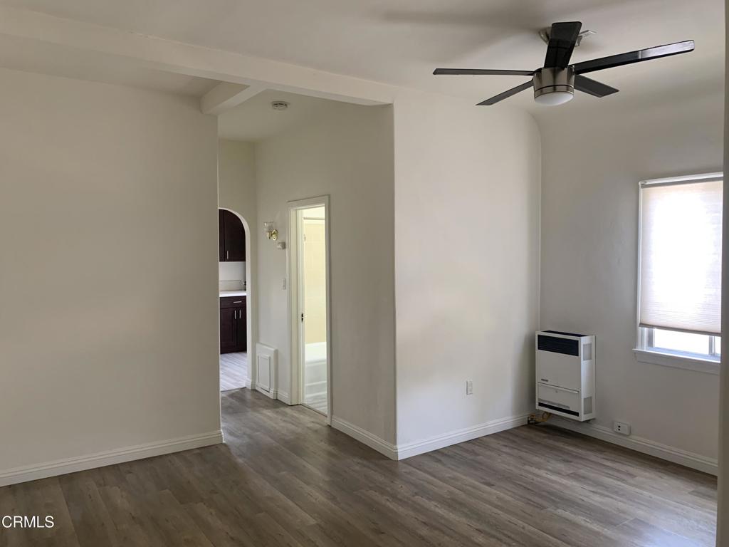 123 S Grand Oaks Avenue Unit: 4
