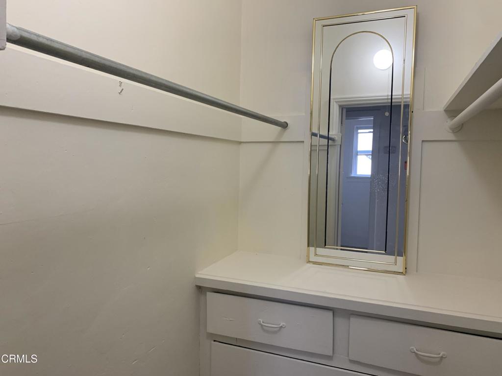 123 S Grand Oaks Avenue Unit: 4