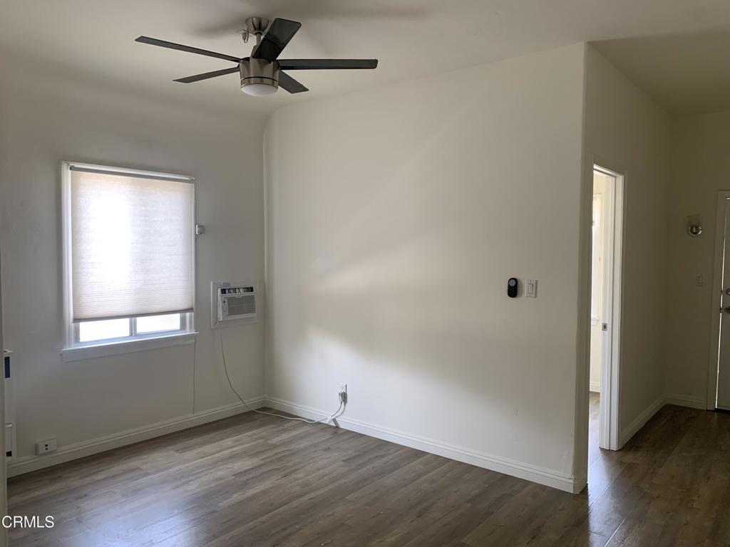 123 S Grand Oaks Avenue Unit: 4