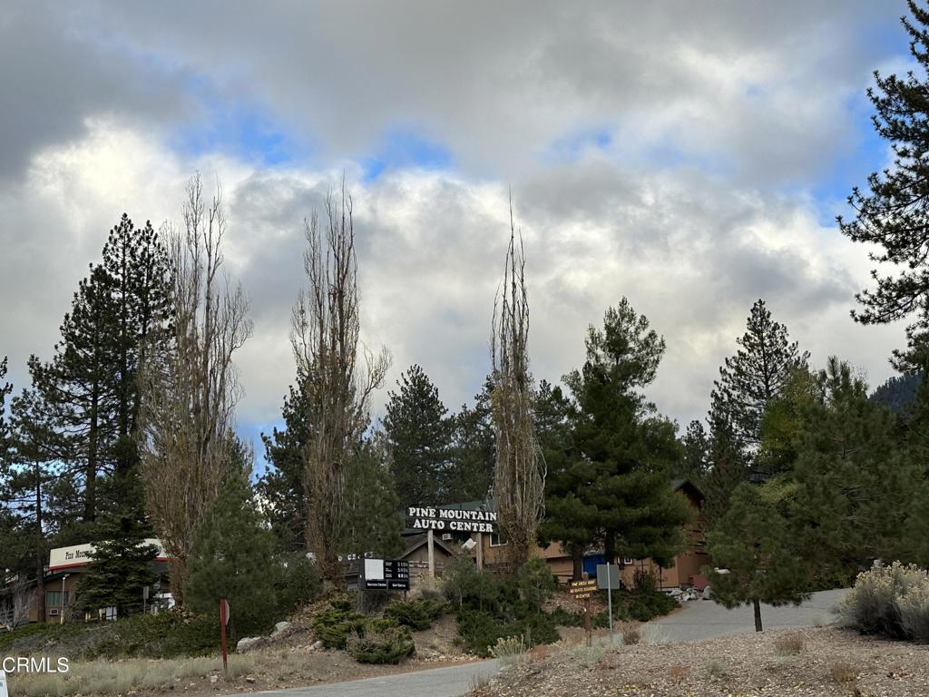 16605 Aleutian Drive