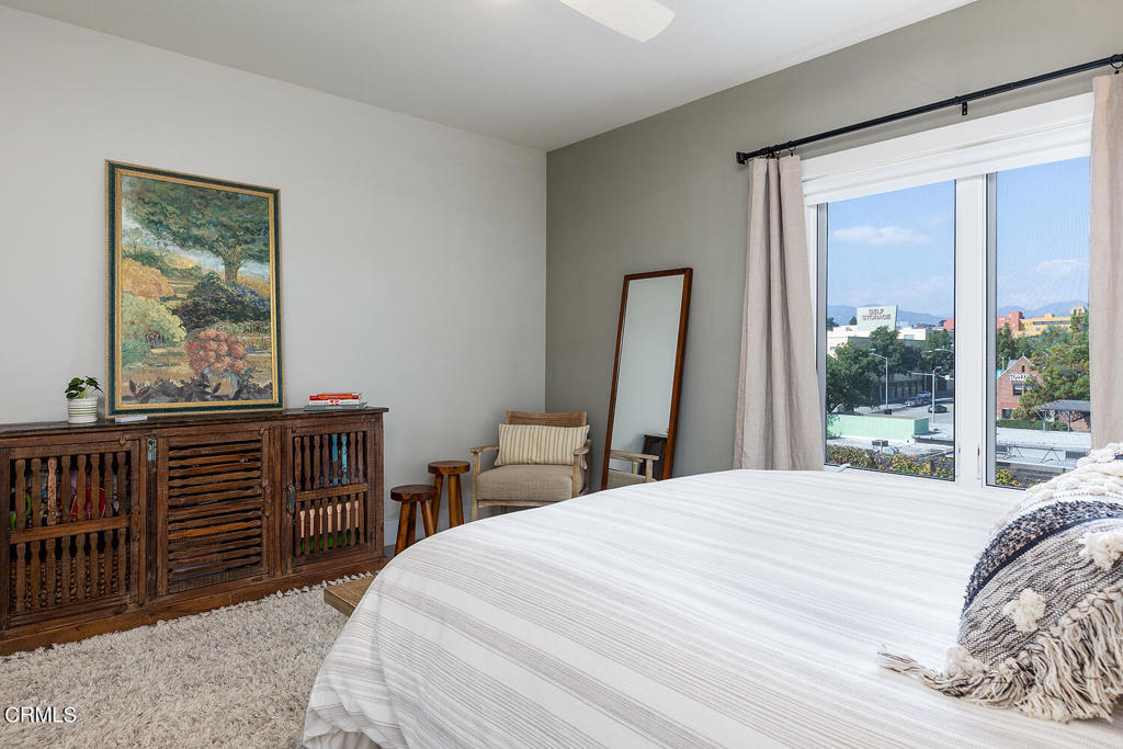 482 S Arroyo Parkway Unit: 404