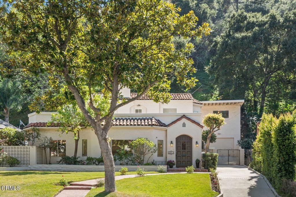 2350 E Glenoaks Boulevard