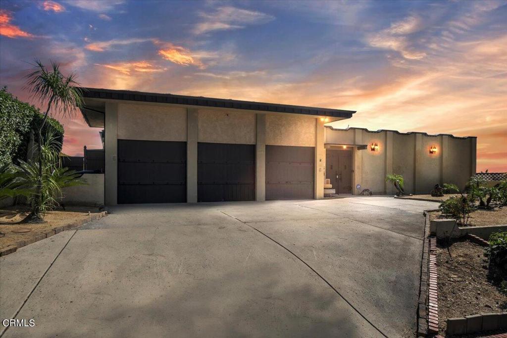 2634 N Mountain Avenue Avenue