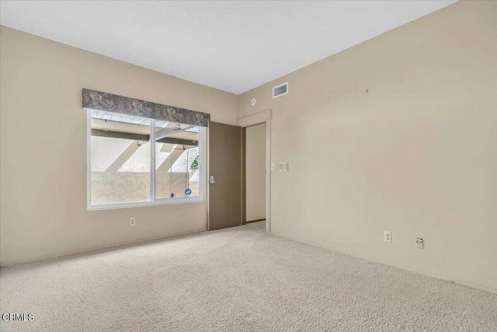 2634 N Mountain Avenue Avenue