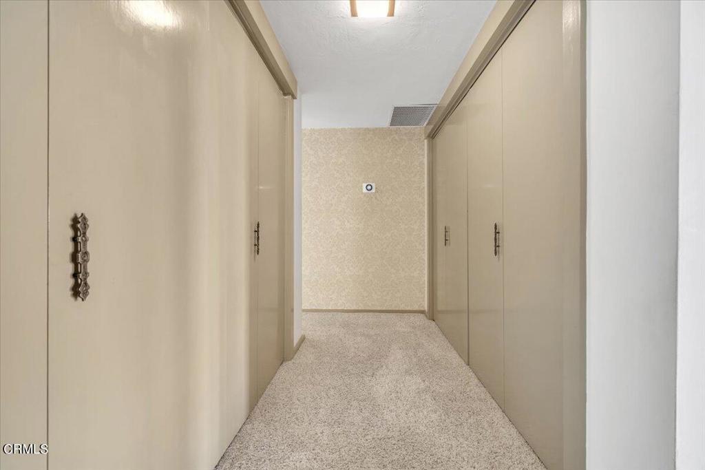 2634 N Mountain Avenue Avenue