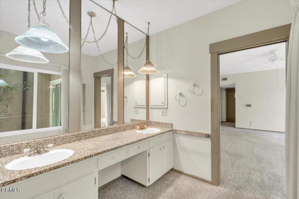 2634 N Mountain Avenue Avenue