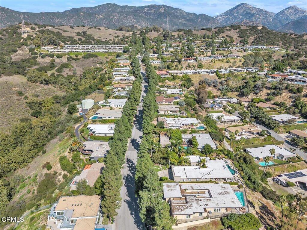 2634 N Mountain Avenue Avenue