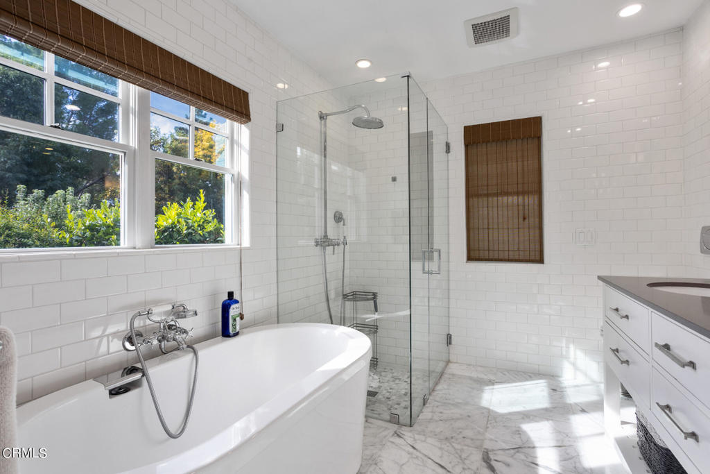 254 E Pentagon Street