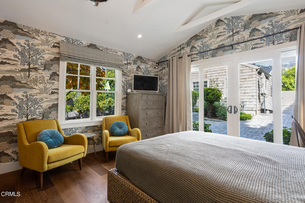 254 E Pentagon Street