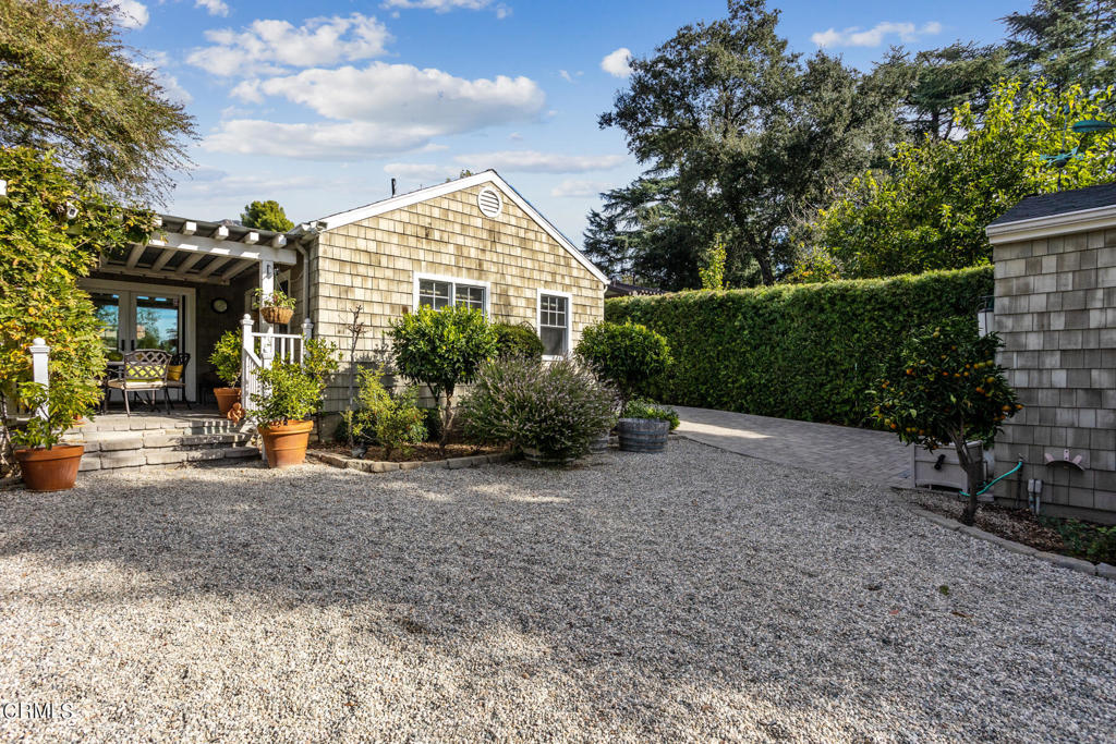 254 E Pentagon Street