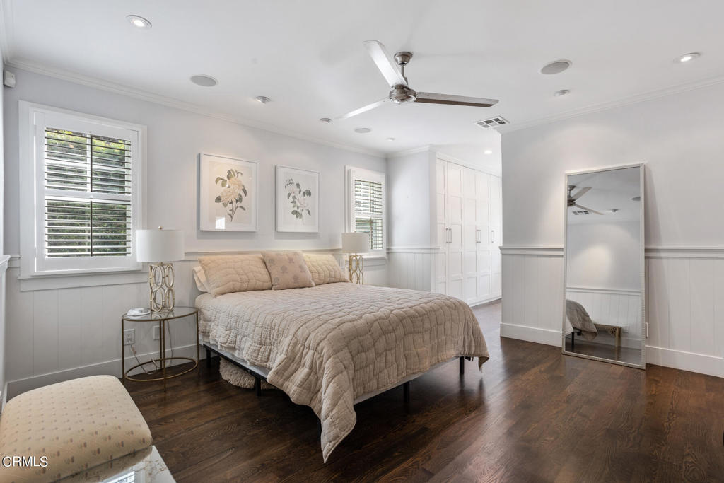 254 E Pentagon Street