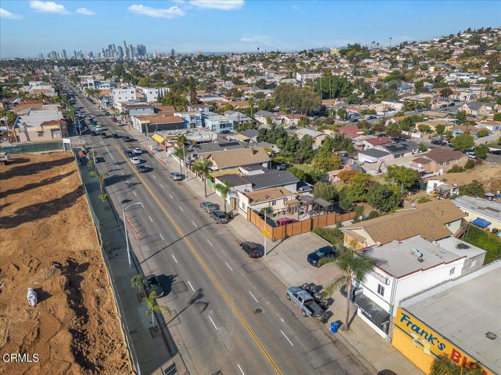 3935 E Cesar E Chavez Avenue