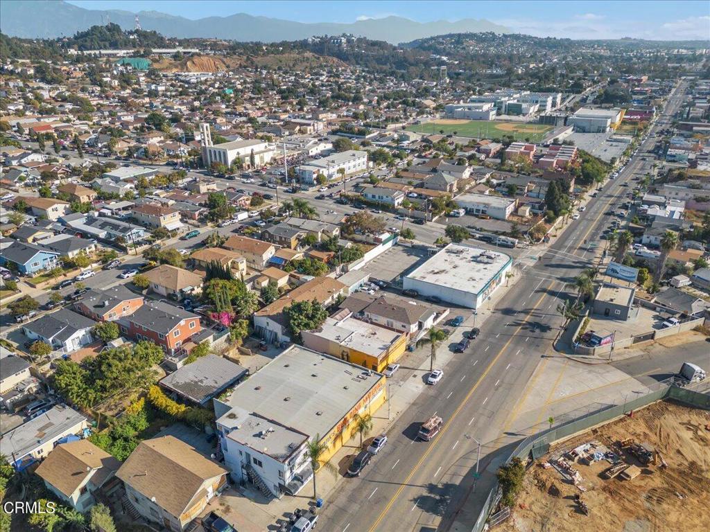 3935 E Cesar E Chavez Avenue