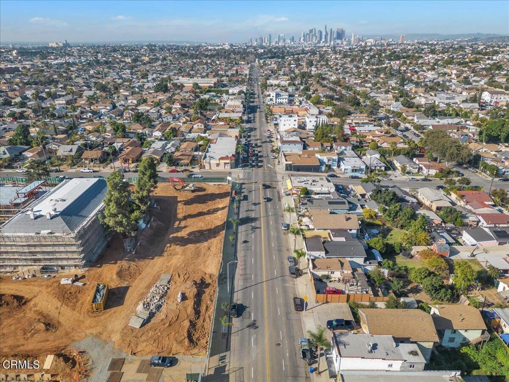 3935 E Cesar E Chavez Avenue