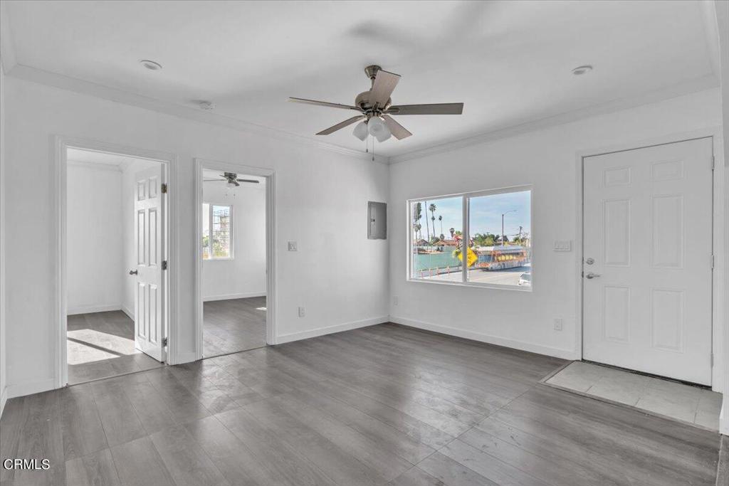 3935 E Cesar E Chavez Avenue