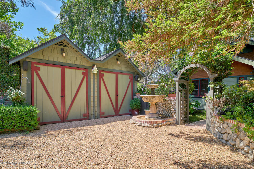 845 S Los Robles Avenue