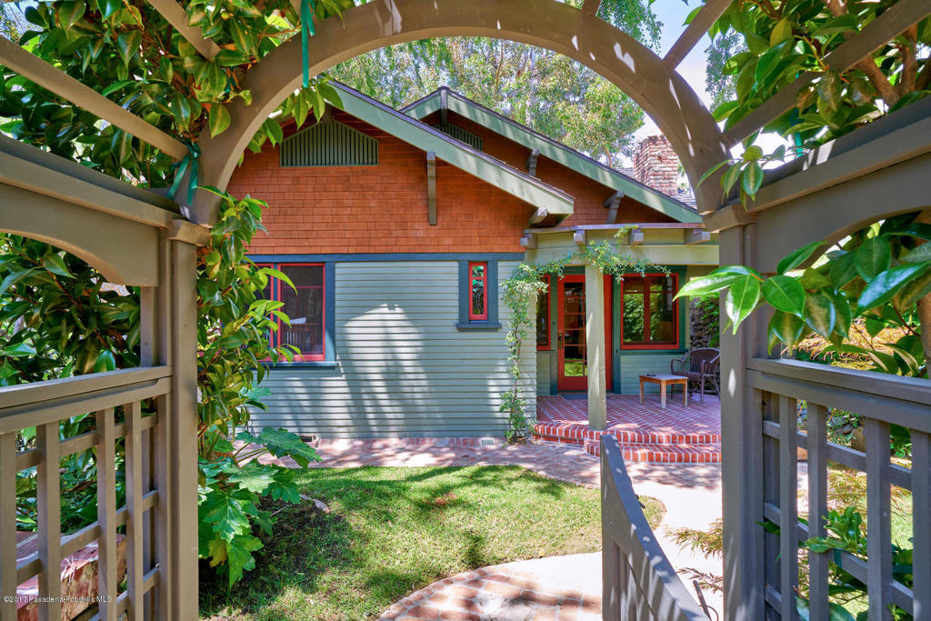 845 S Los Robles Avenue