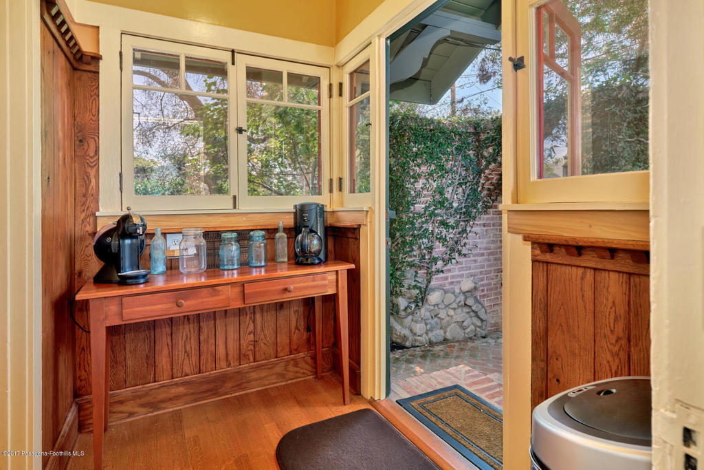 845 S Los Robles Avenue