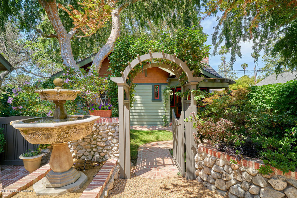 845 S Los Robles Avenue