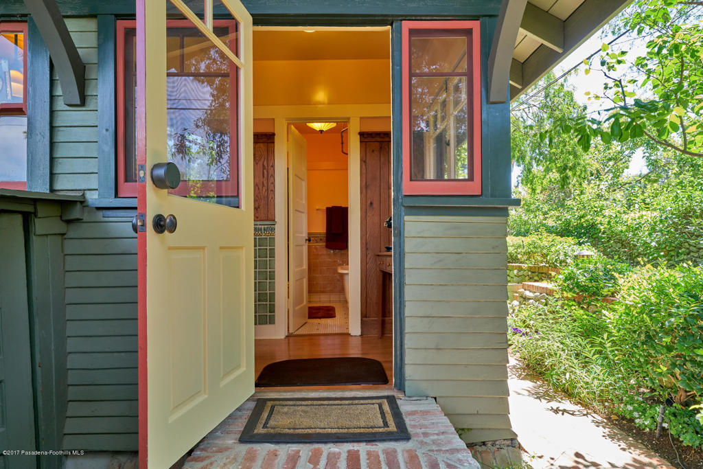 845 S Los Robles Avenue