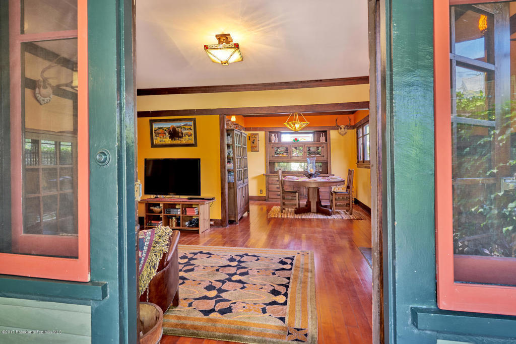 845 S Los Robles Avenue