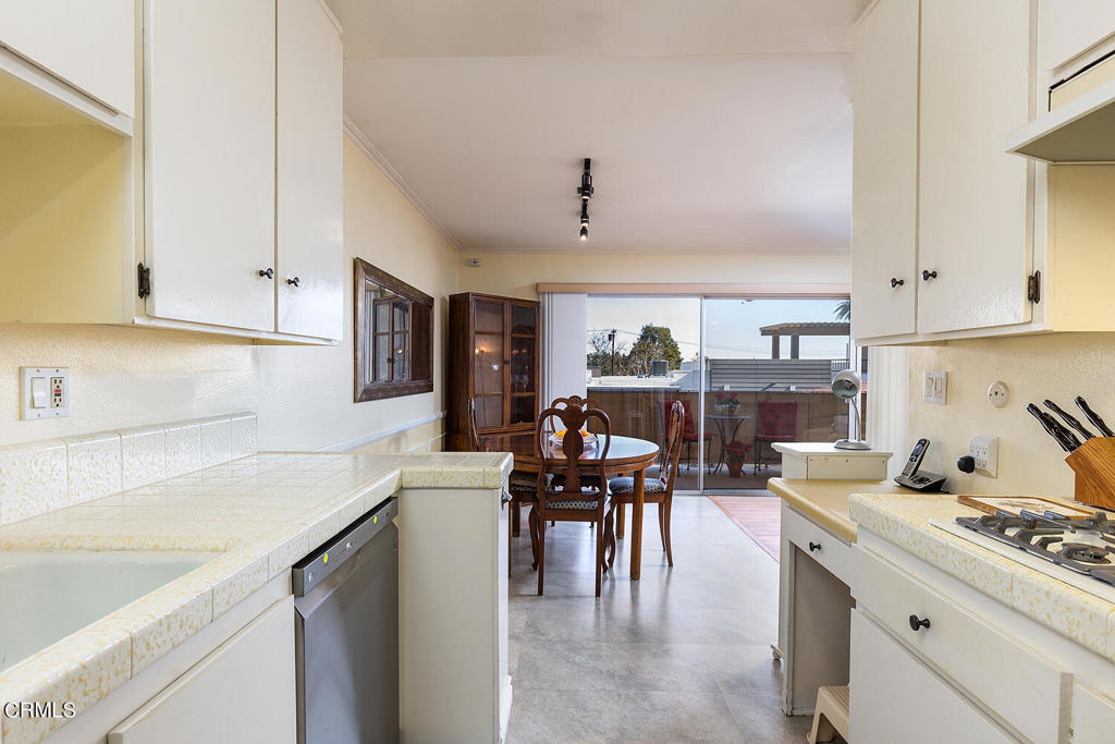 2468 Mohawk Street Unit: 202