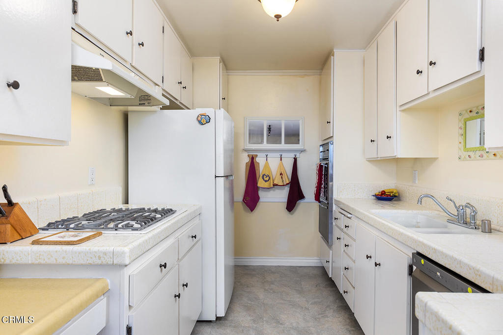 2468 Mohawk Street Unit: 202