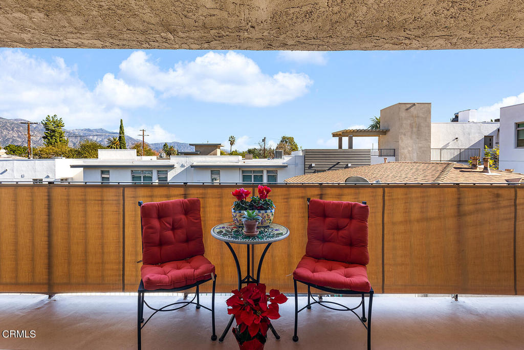 2468 Mohawk Street Unit: 202