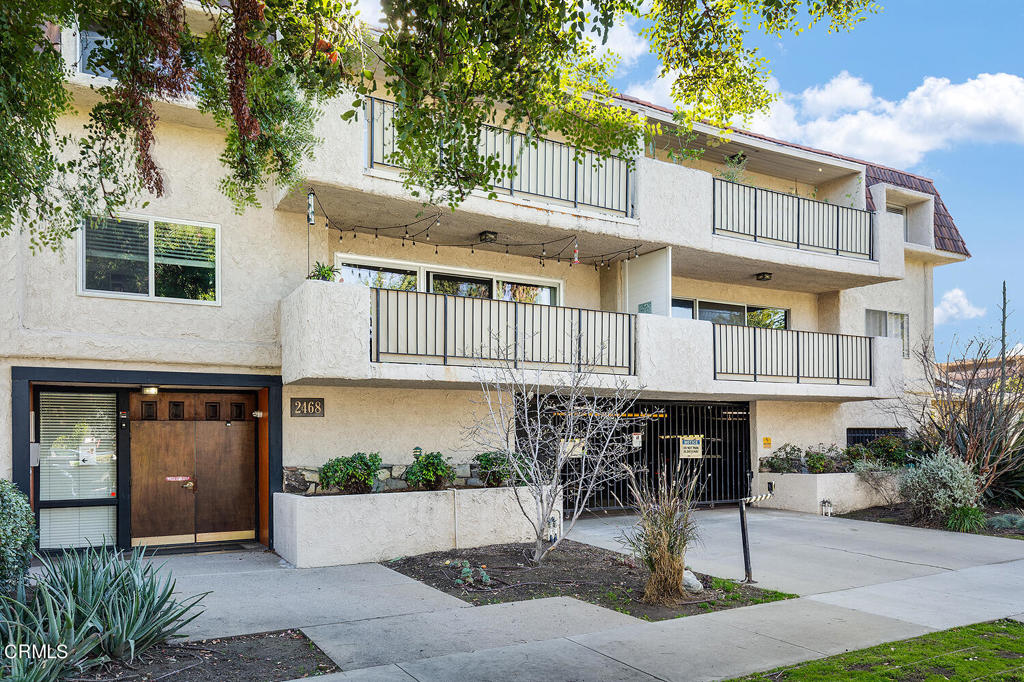 2468 Mohawk Street Unit: 202