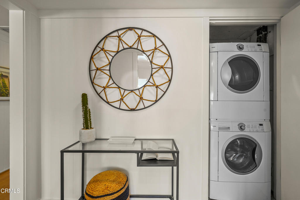 330 S Oakland Avenue Unit: 7