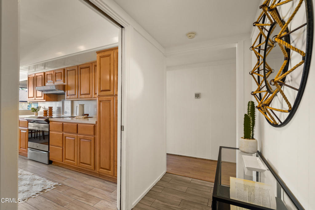 330 S Oakland Avenue Unit: 7