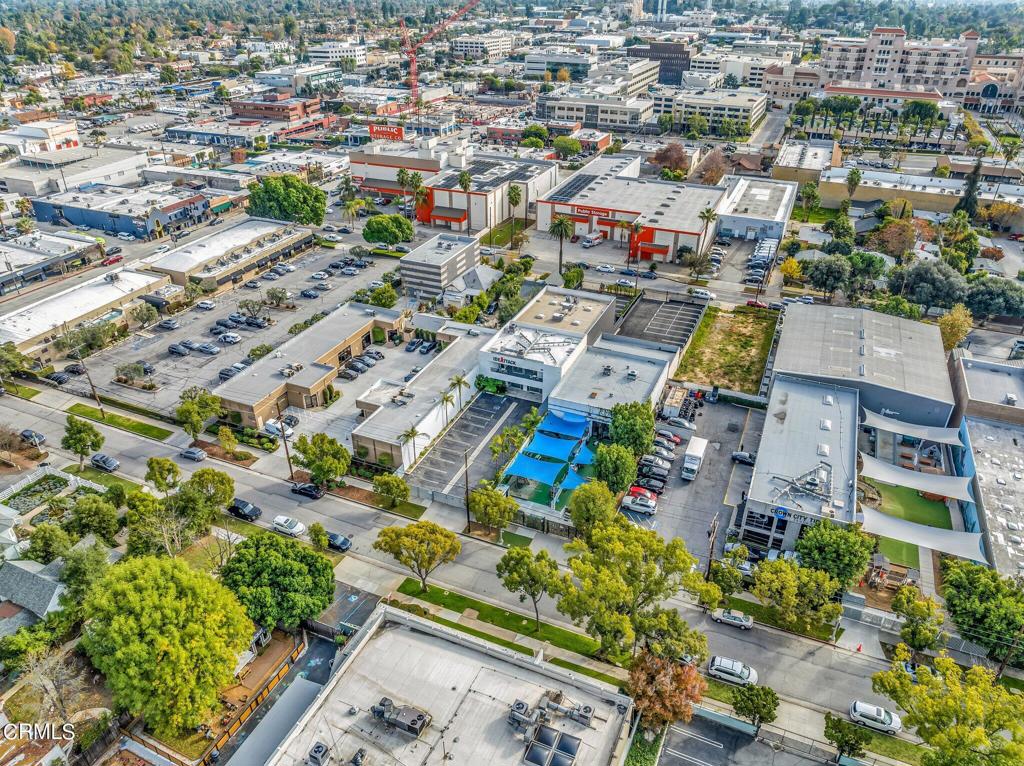 60 W Bellevue Drive