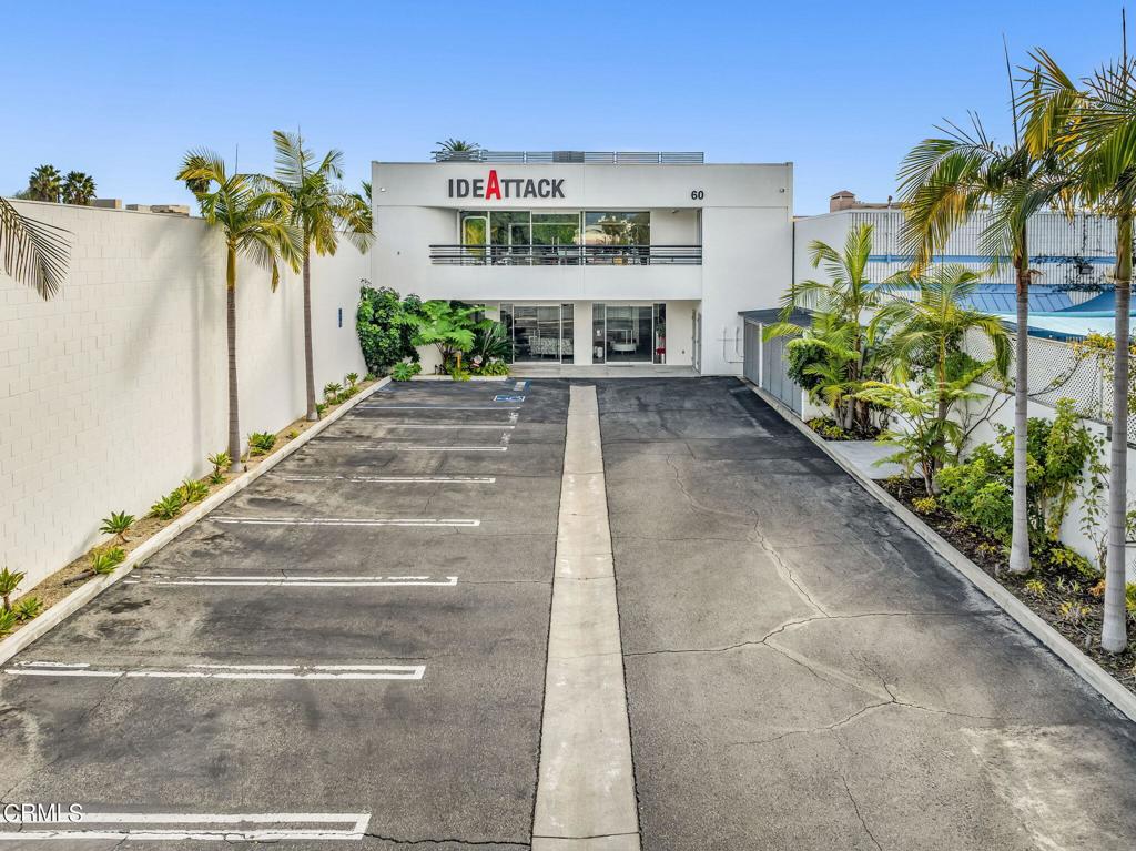 60 W Bellevue Drive