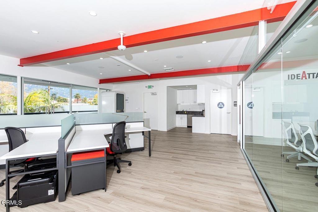 60 W Bellevue Drive