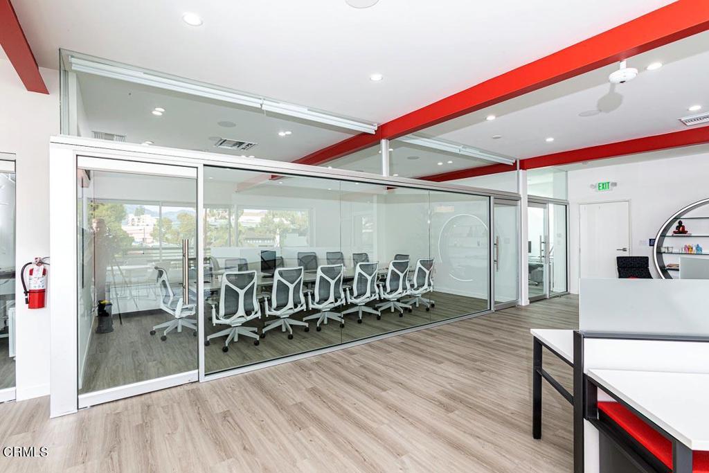 60 W Bellevue Drive