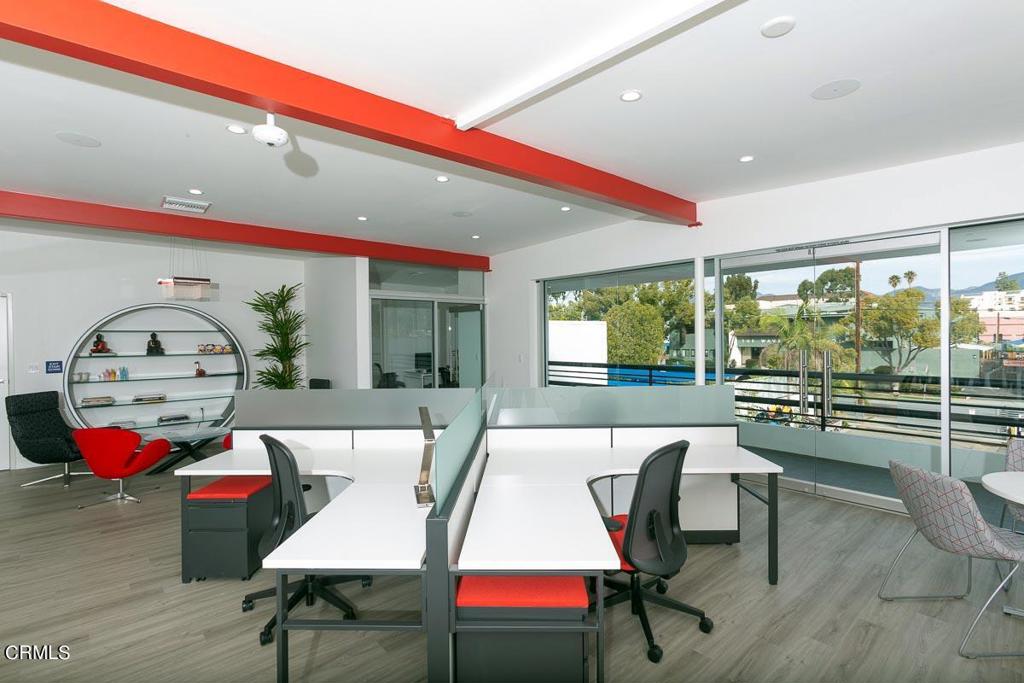 60 W Bellevue Drive