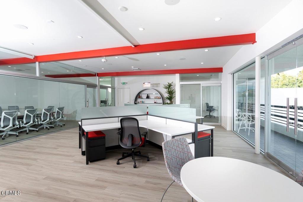 60 W Bellevue Drive
