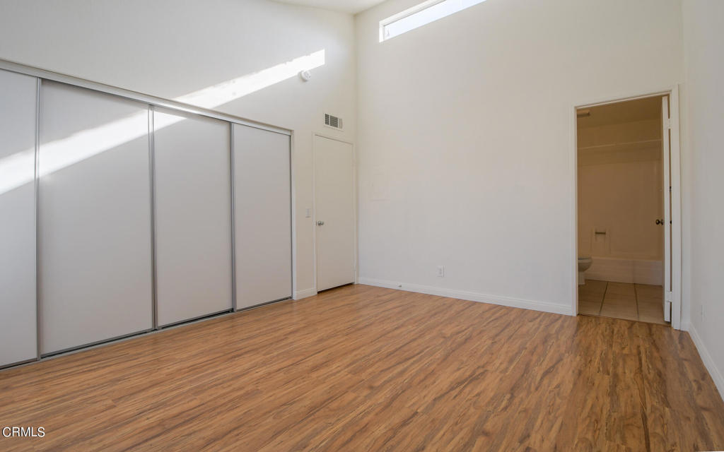 18316 Hatteras Street Unit: 8