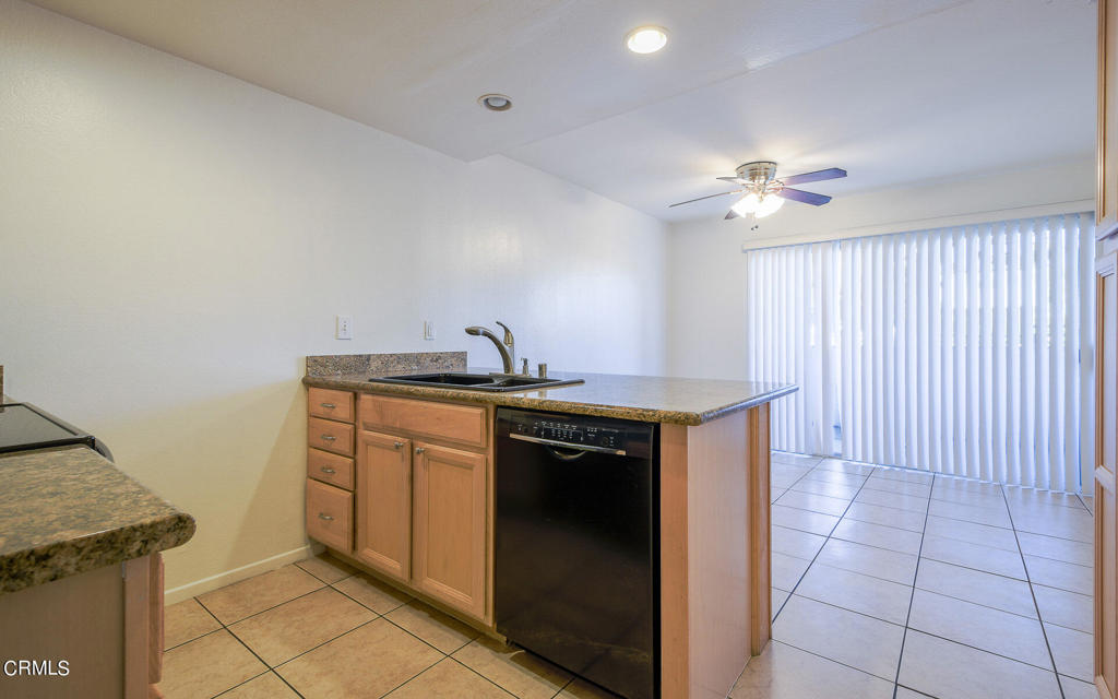 18316 Hatteras Street Unit: 8