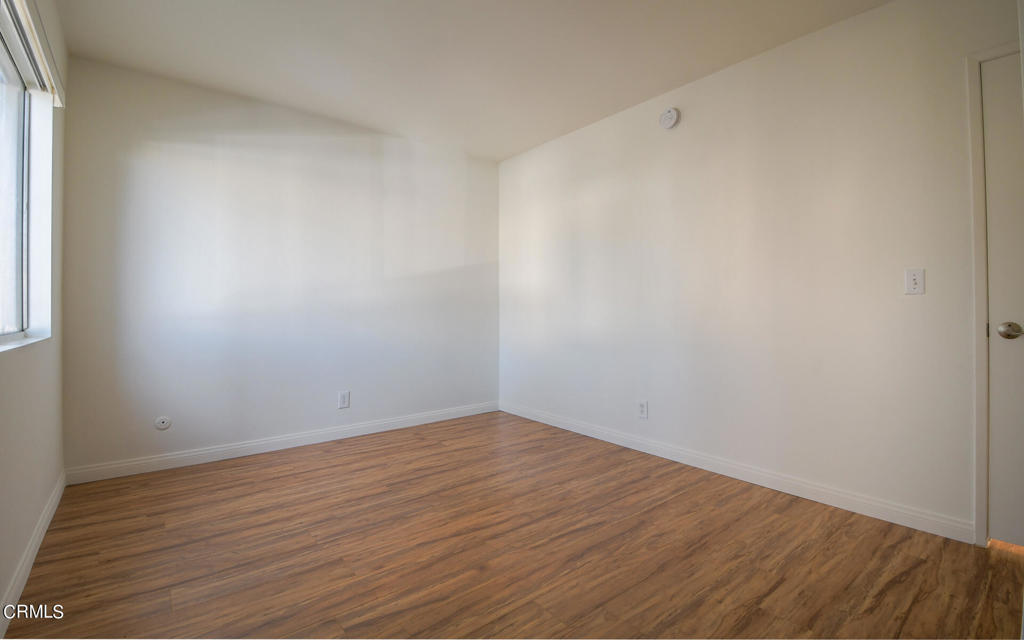 18316 Hatteras Street Unit: 8