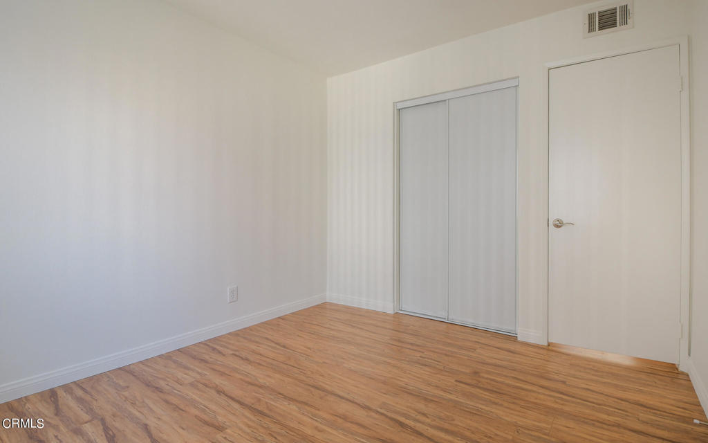 18316 Hatteras Street Unit: 8