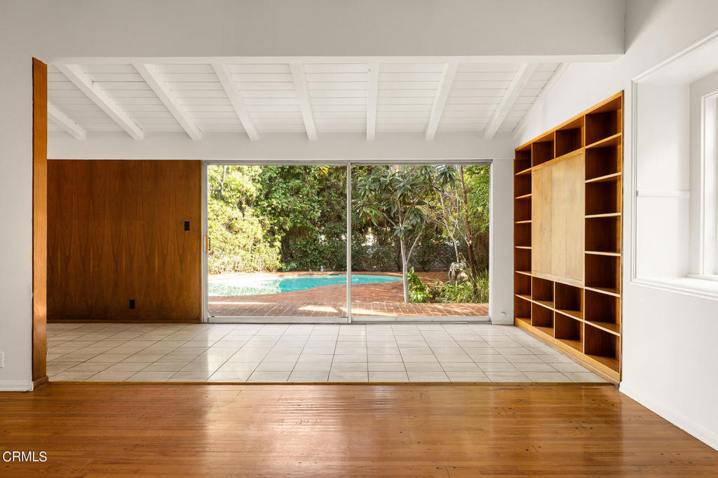 734 Sierra Madre Boulevard