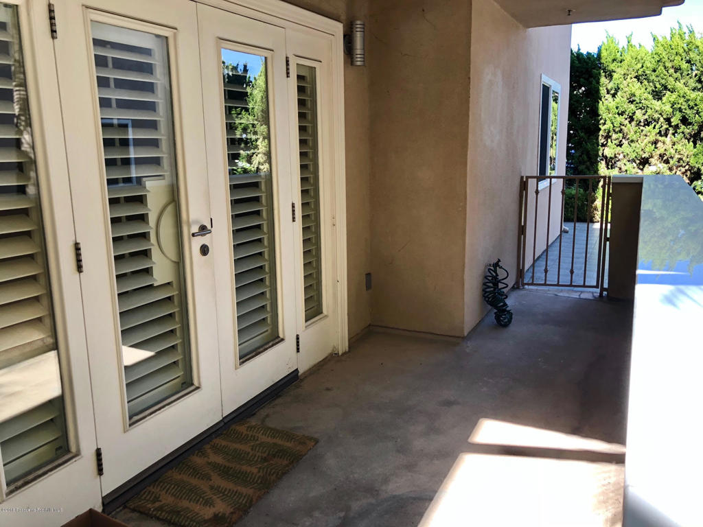 120 S Mentor Avenue Unit: 104