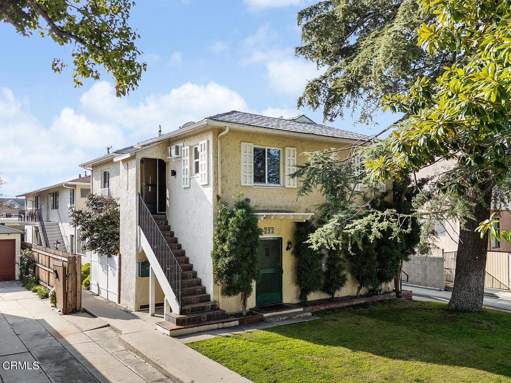 604 Hawthorne Street