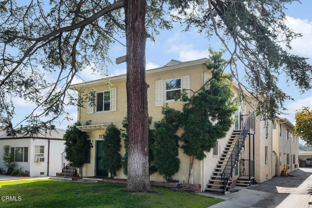 604 Hawthorne Street