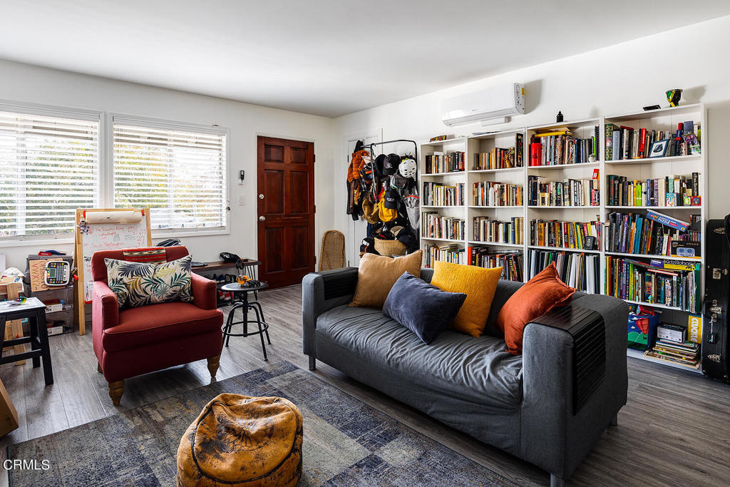 604 Hawthorne Street