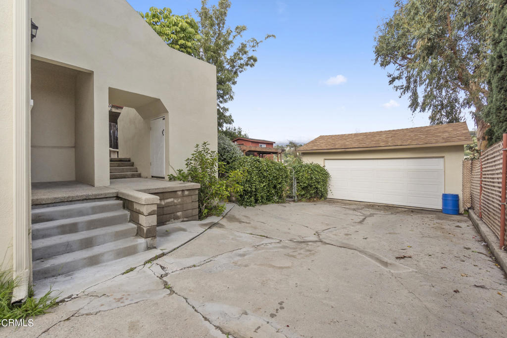 744 Onarga Avenue